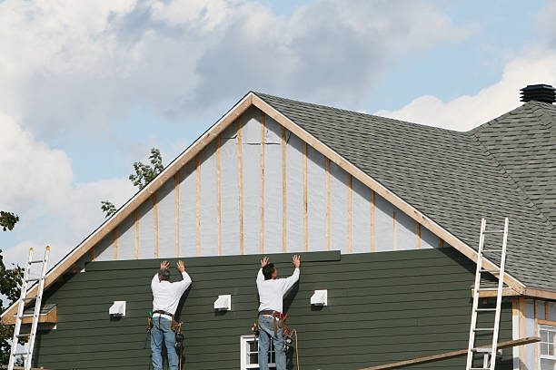 Professional Siding technician working in Maiden, NC